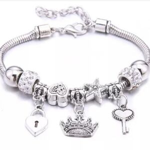 Silver Bracelet Whith Charms